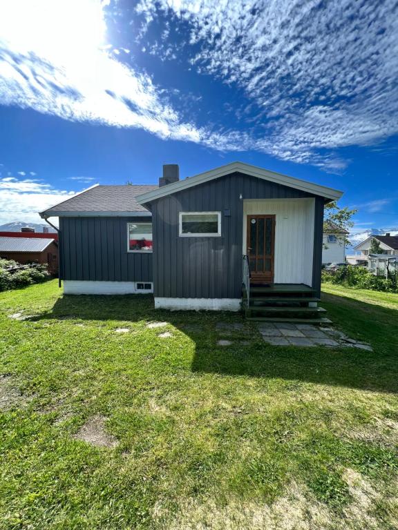Lyngen House room 1