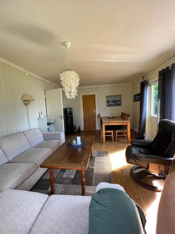 Lyngen House room 4